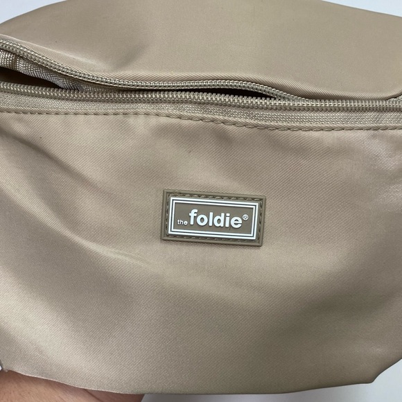 The Foldie Unisex Adult's RFID Anti-Theft Crossbody Bag CG2 Beige One Size - Picture 4 of 4